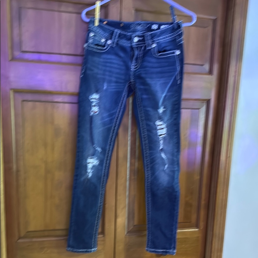 Stylish Blue Distressed Women's Jeans
